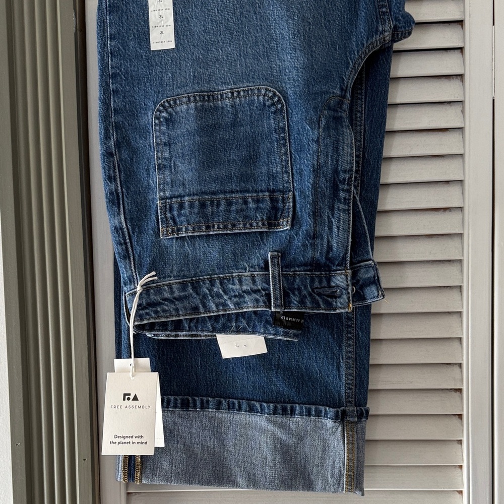 Free Assembly women’s  Relaxed Fit Blue Jeans